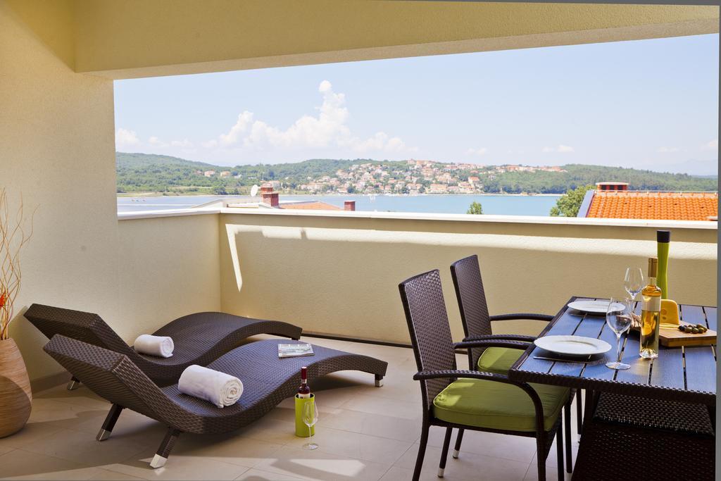 Villas Almar Soline  Room photo