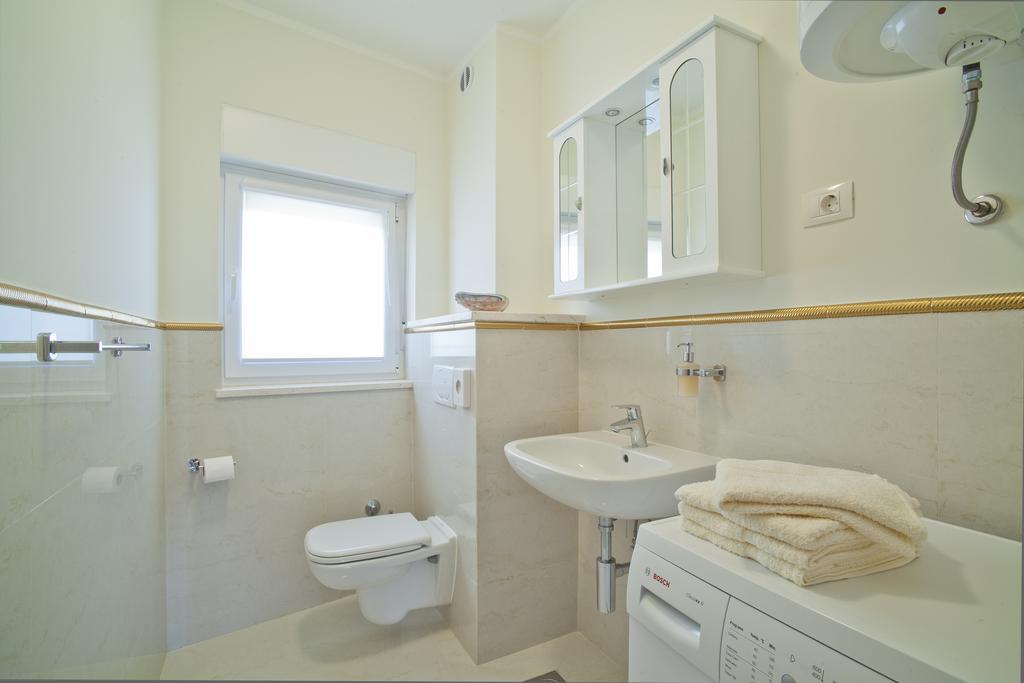 Villas Almar Soline  Room photo